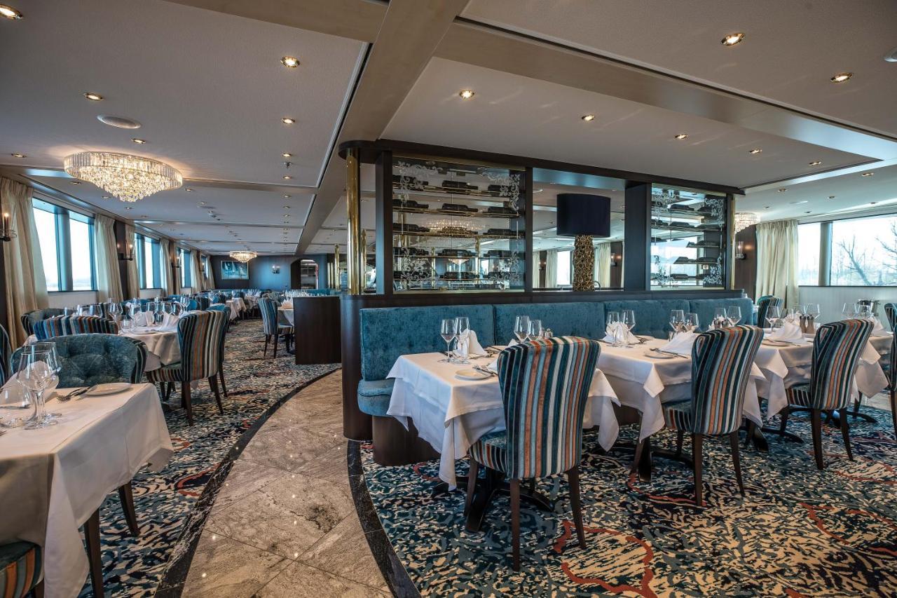 Viva Riverside 4 Koeln Exterior photo